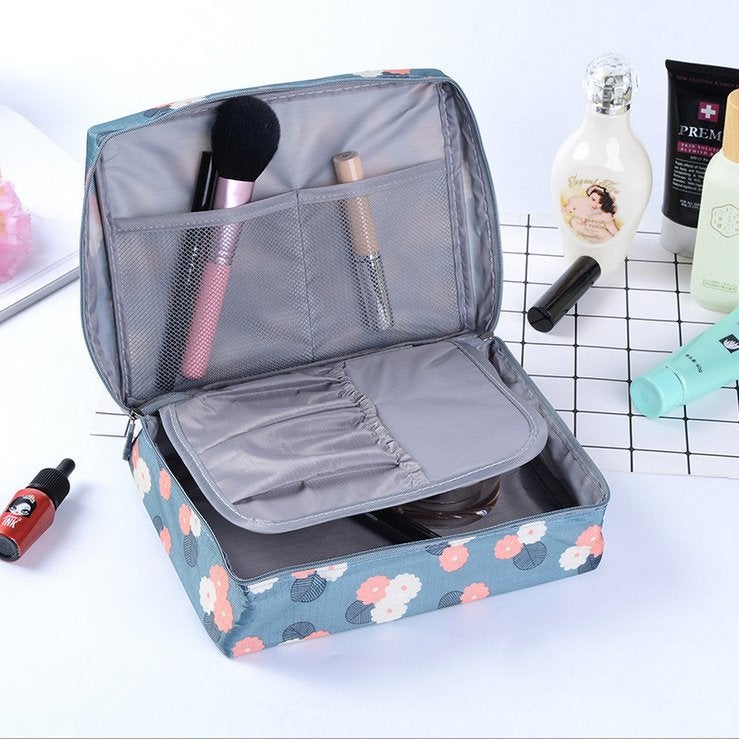 Mini Electric Makeup Brush Cleaner packaging view