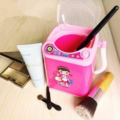Mini Electric Makeup Brush Cleaner spin rotation in action