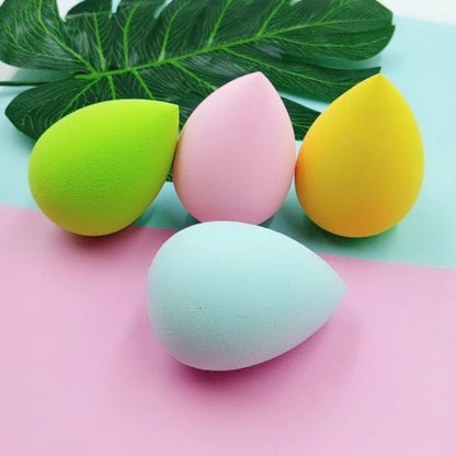 Water Drop Makeup Sponge Blender 4-piece set lifestyle shot